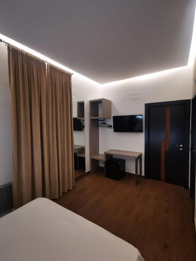 Olympus Capua Hotel Екстериор снимка