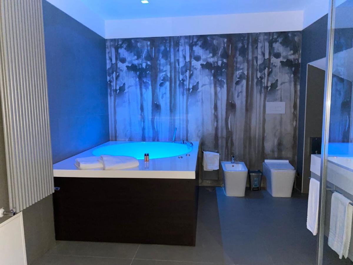 Olympus Capua Hotel Екстериор снимка